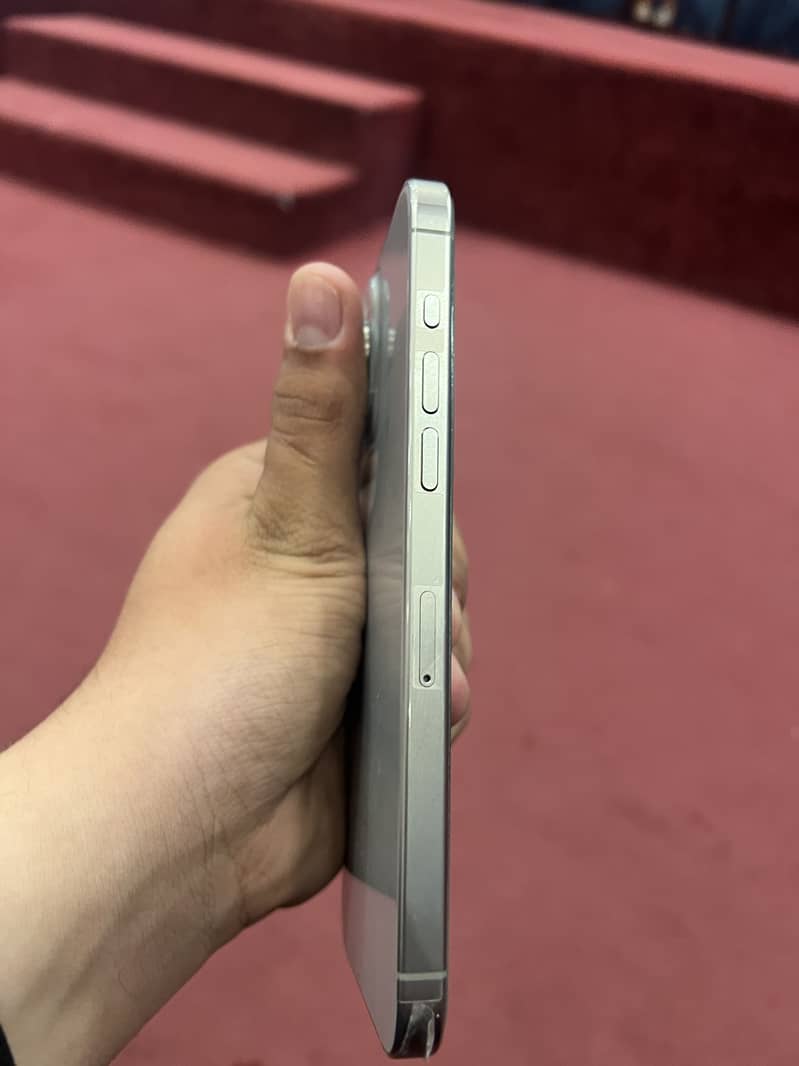 Iphone 15 pro max 5