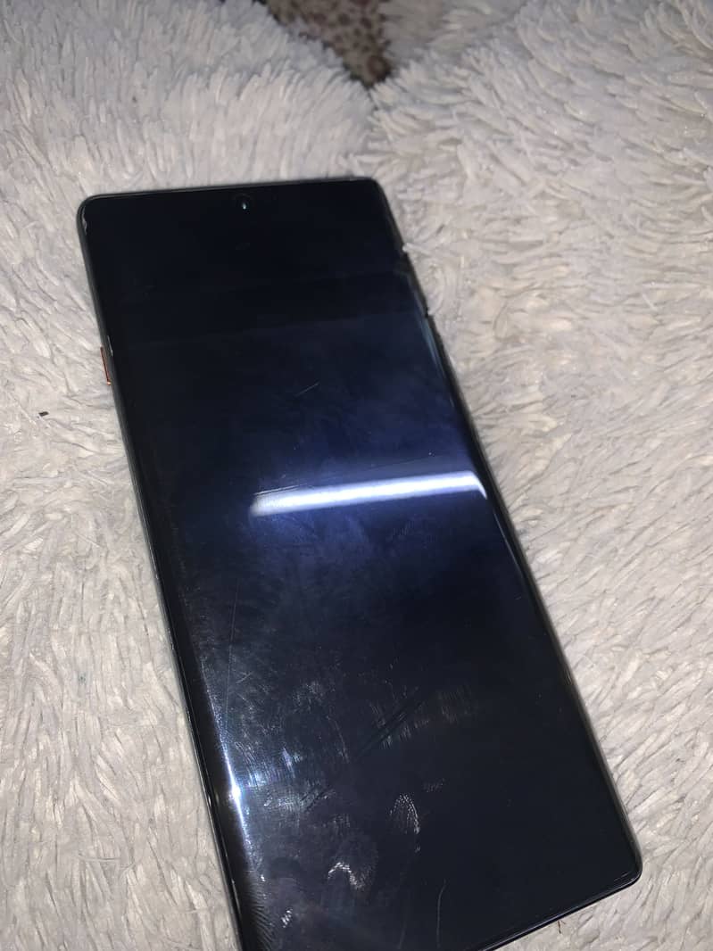Tecno CAMON 40 Pro 0