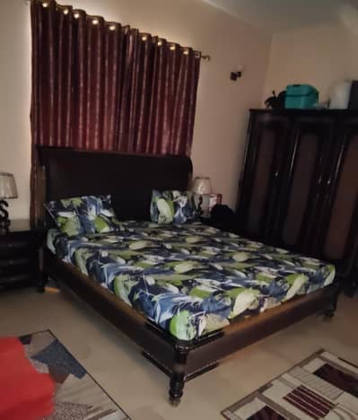 Habitt king size William bed set