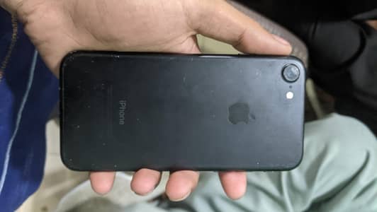 Apple iPhone 7