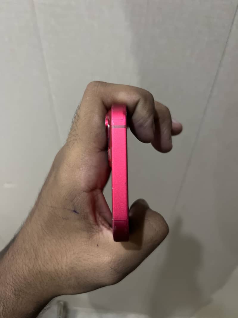Apple iPhone 14 5