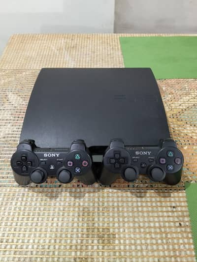 PS3 slim 320gb with 2 controllers