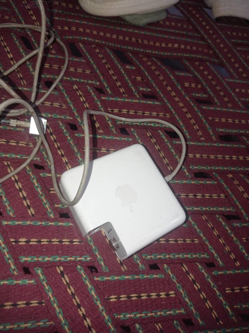 apple 4