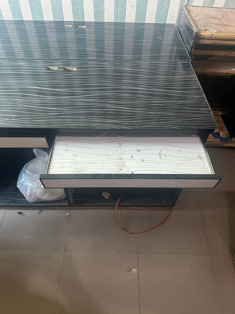 Computer Counter Table (4-Person / Long Table) 9