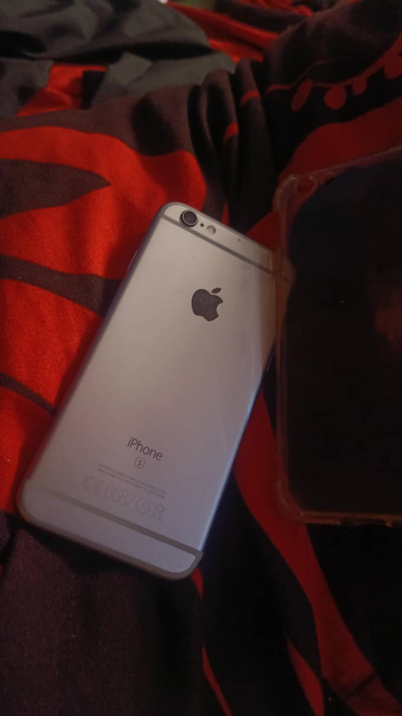 Apple iPhone 6S 8