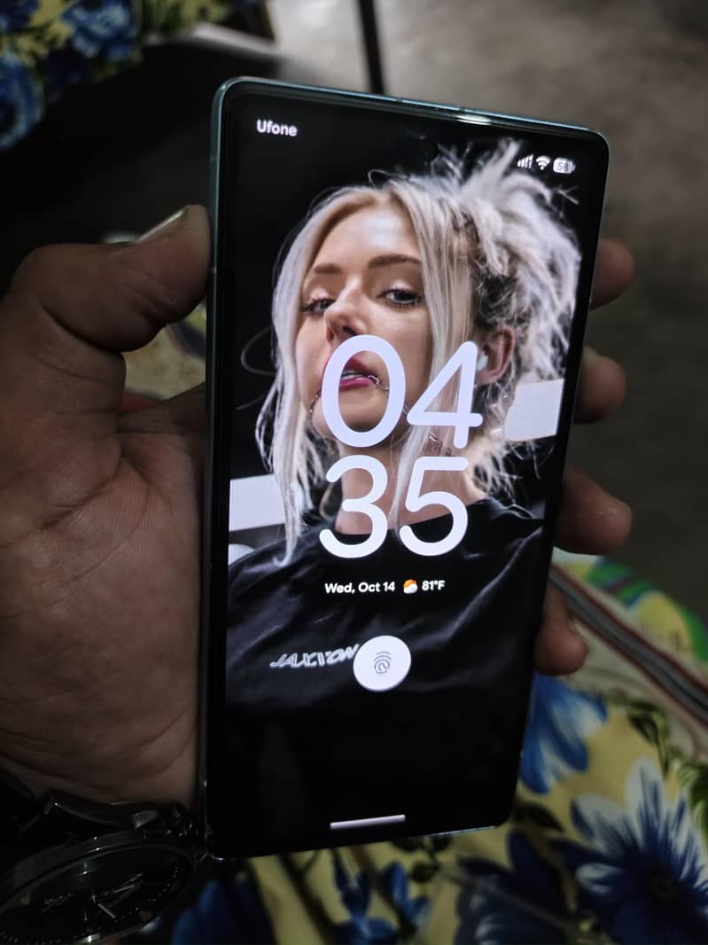 Google Pixel 7a 5