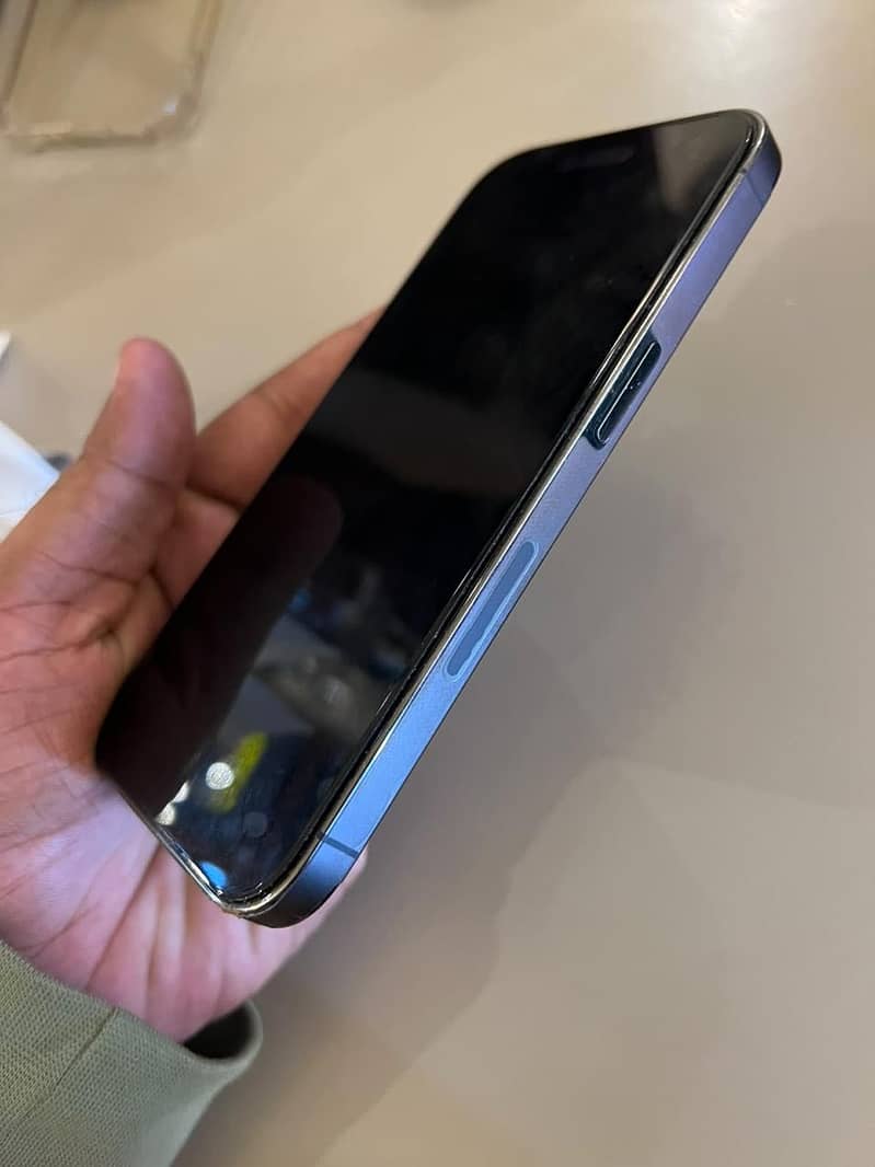 Apple iPhone 14 Pro 3