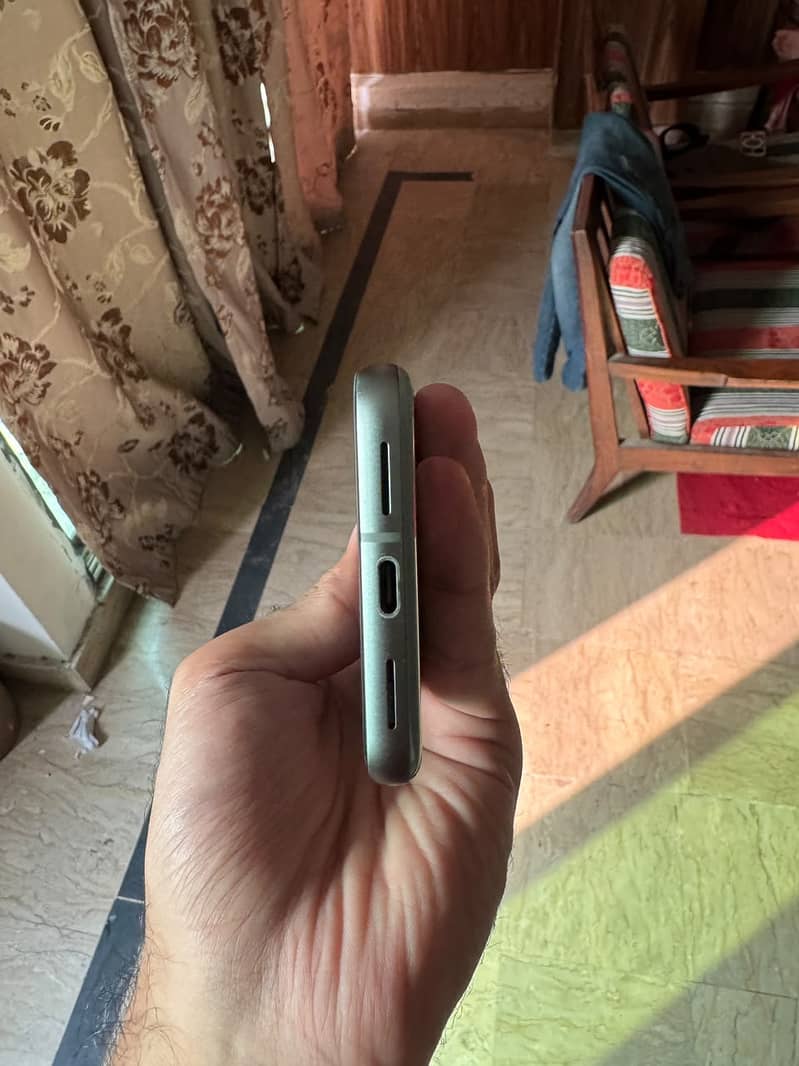 Google Pixel 8 1