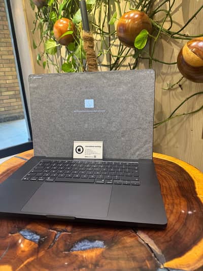 Apple MacBook Pro 16-Inch M5 Max | 48GB RAM | 2TB SSD | Space Black