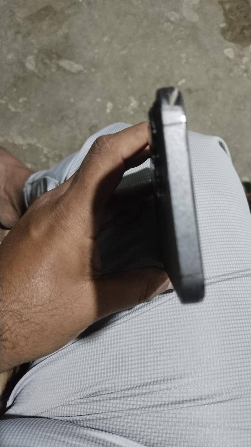 Apple iPhone 13 Pro Max 5