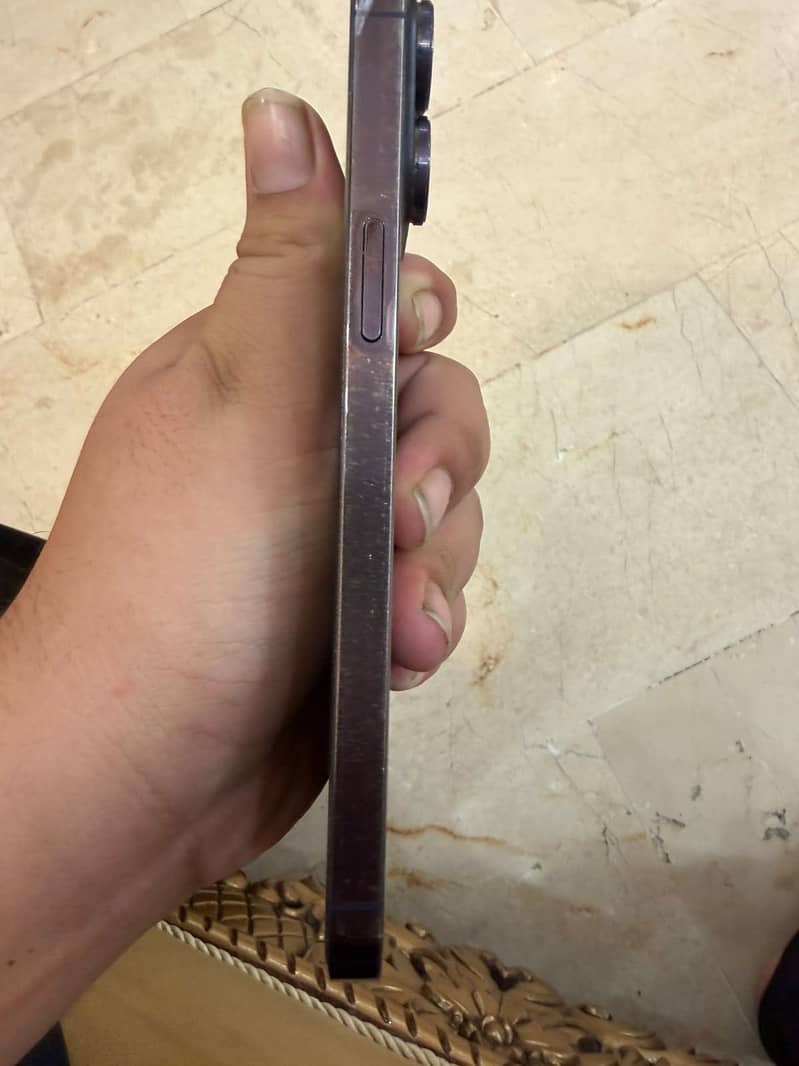 Apple iPhone 14 Pro Max 2