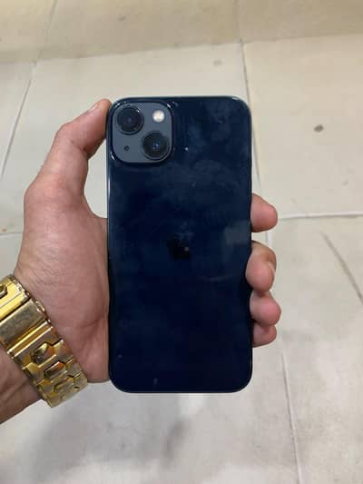 Apple iPhone 13