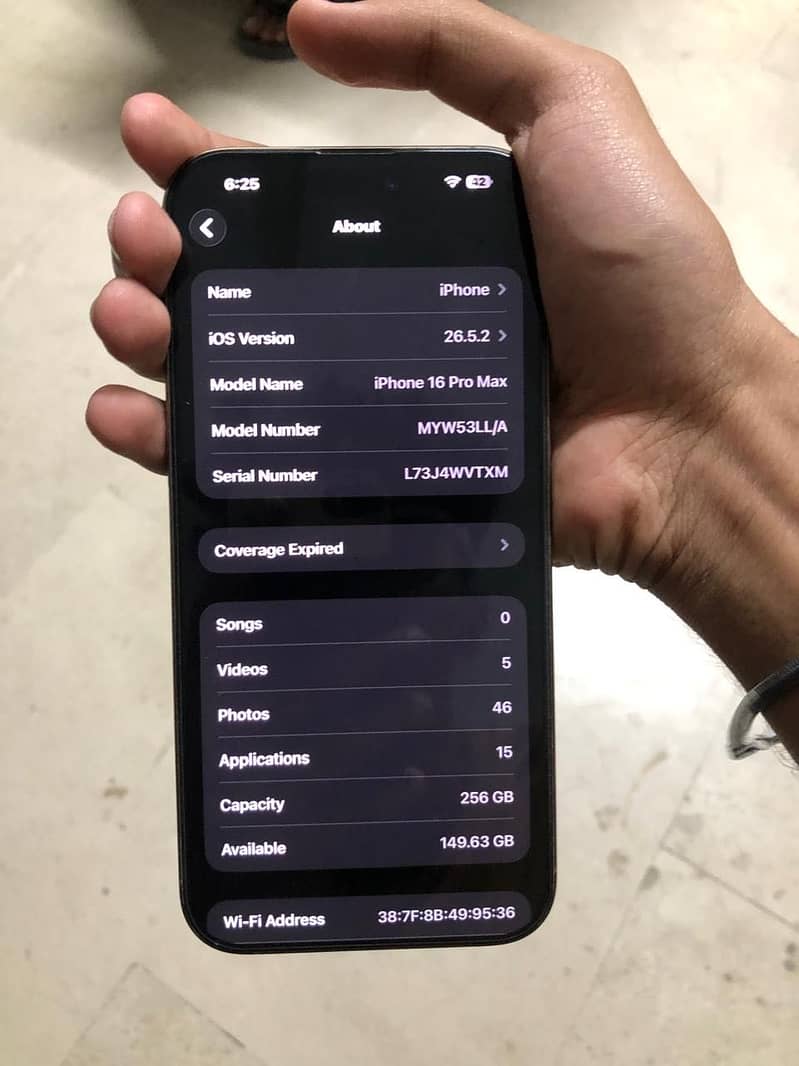 Apple iPhone 16 Pro Max 1