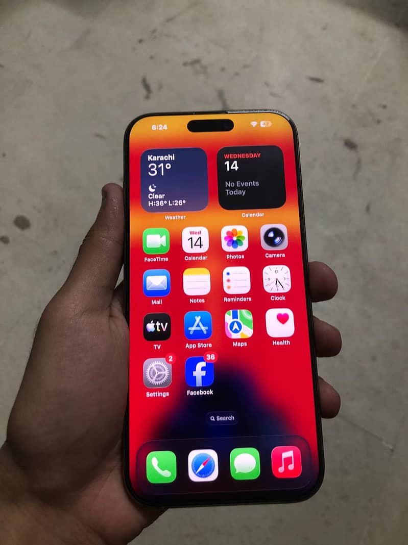 Apple iPhone 16 Pro Max 6
