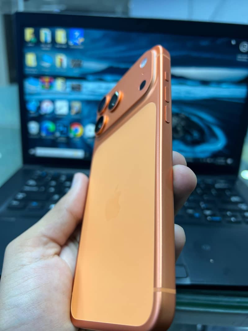 Apple iPhone 17 Pro Max 1