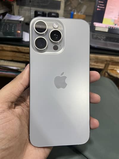 Apple iPhone 15 Pro Max