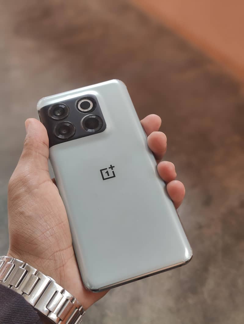 One Plus 10T 5