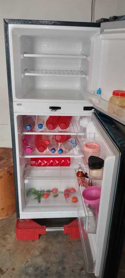 Dawlance fridge for sell