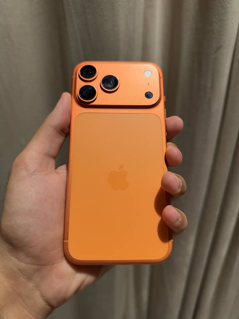 Apple iPhone 17 Pro Max 0