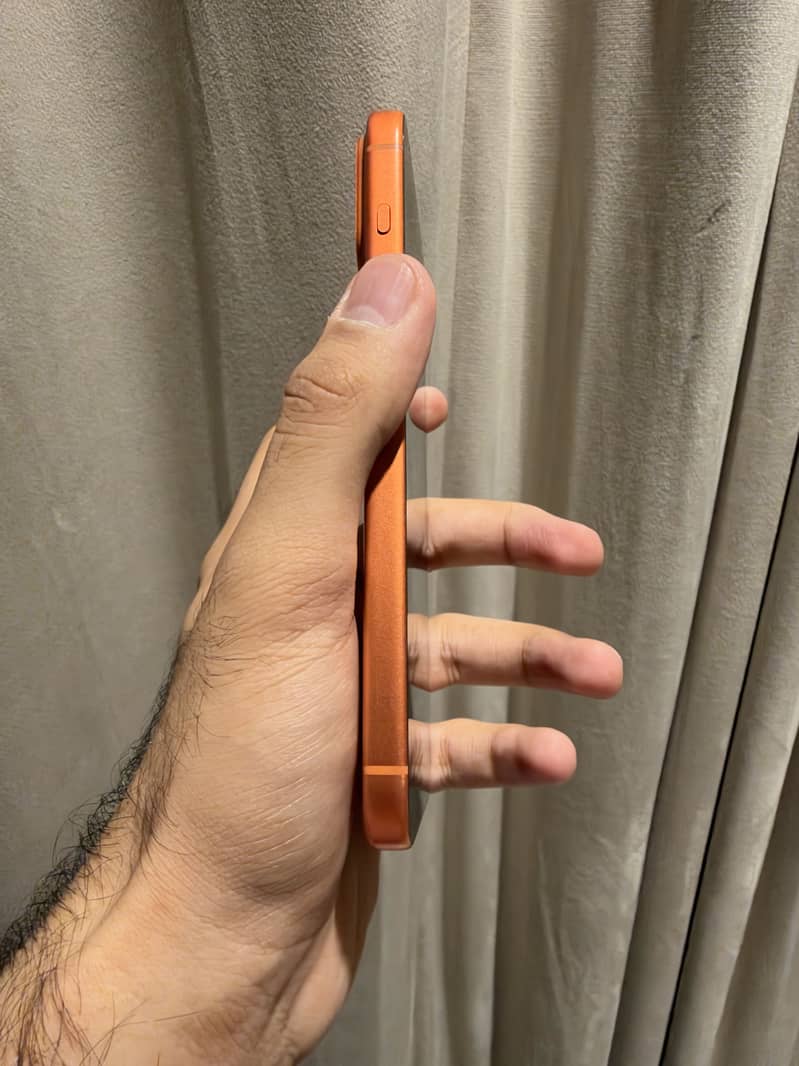 Apple iPhone 17 Pro Max 6