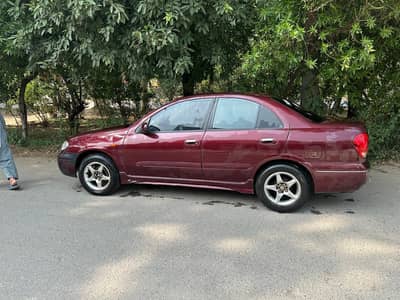 Nissan Sunny 2005