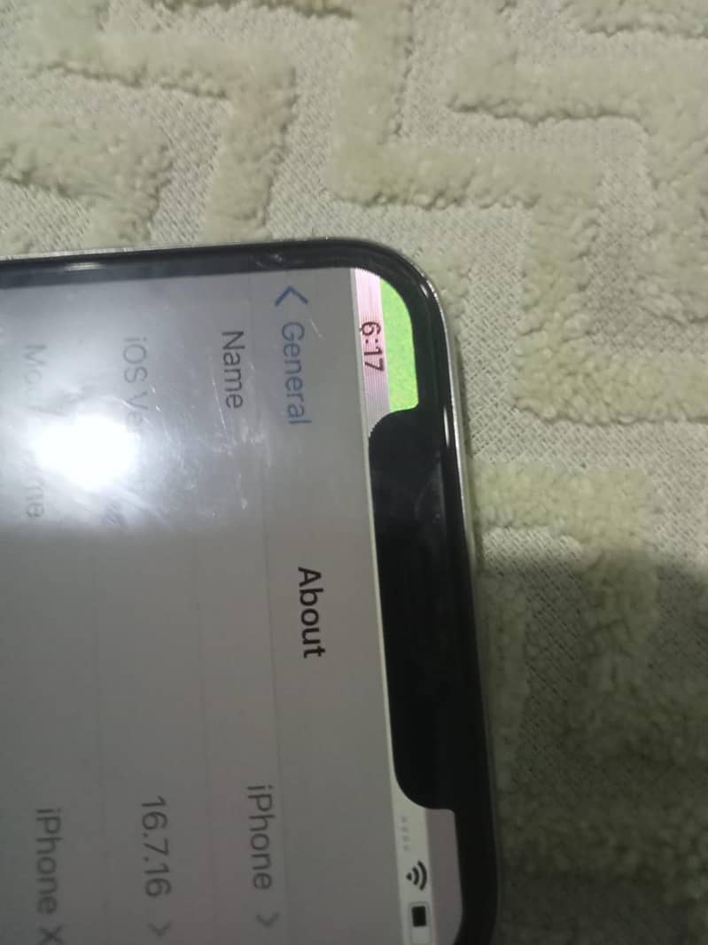 Apple iPhone X 4