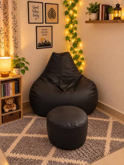 The comfy coan bean with stool