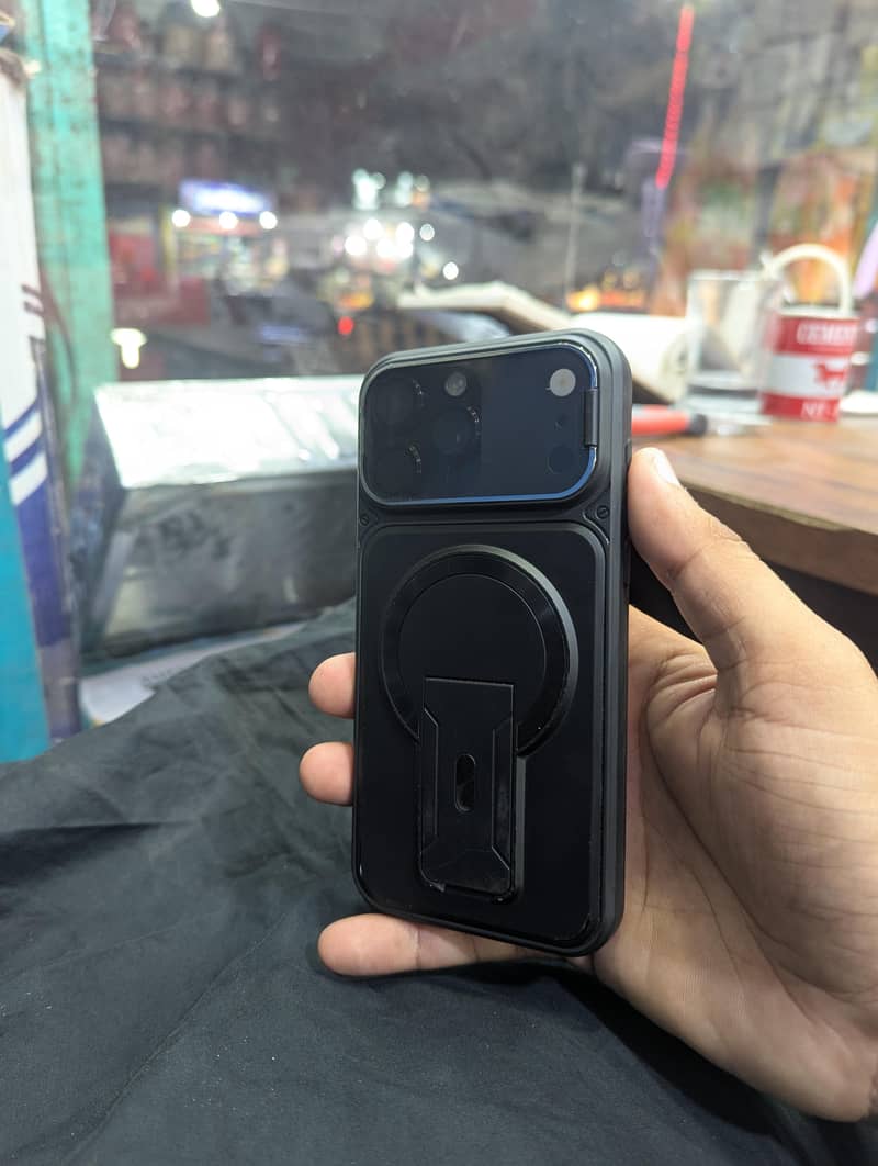 Apple iPhone 15 Pro Max 1