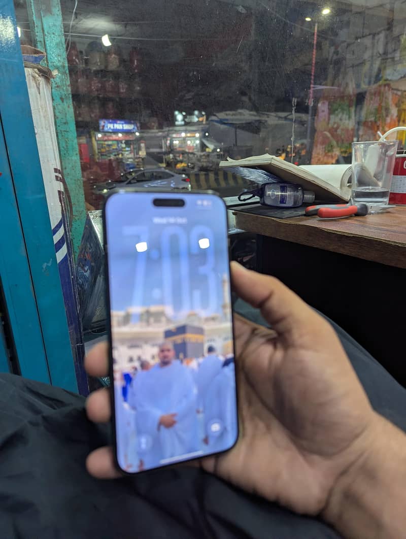 Apple iPhone 15 Pro Max 2
