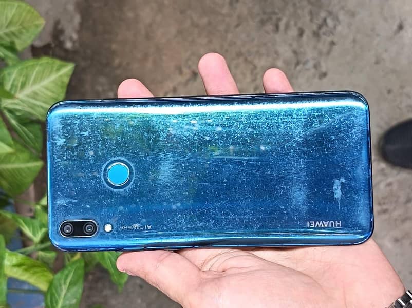 Huawei Y9 4