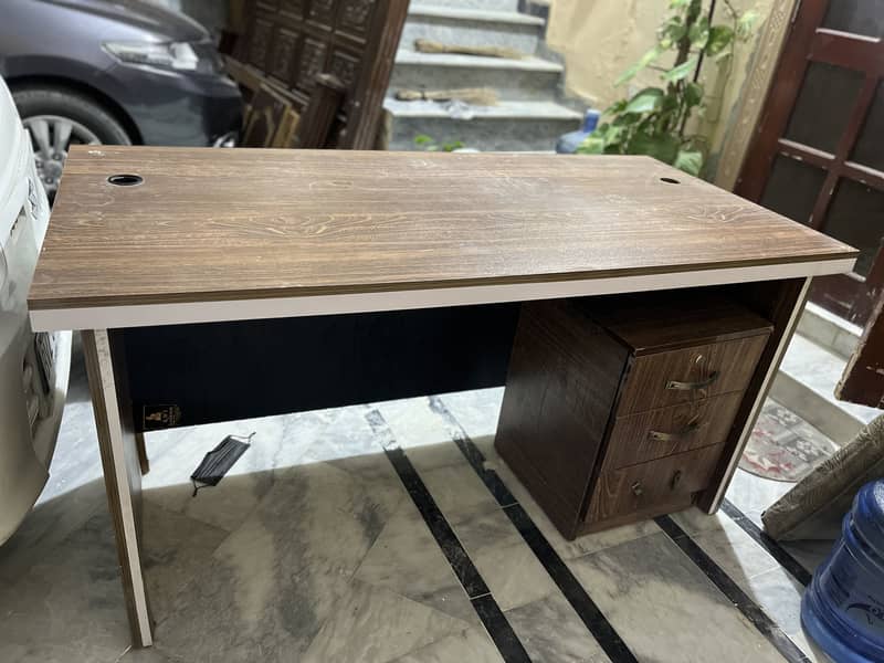 Office Table 4