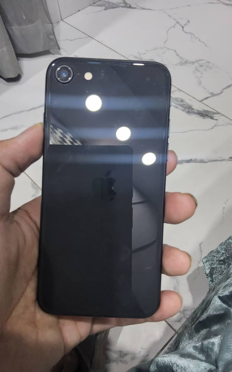 Apple iPhone SE 1