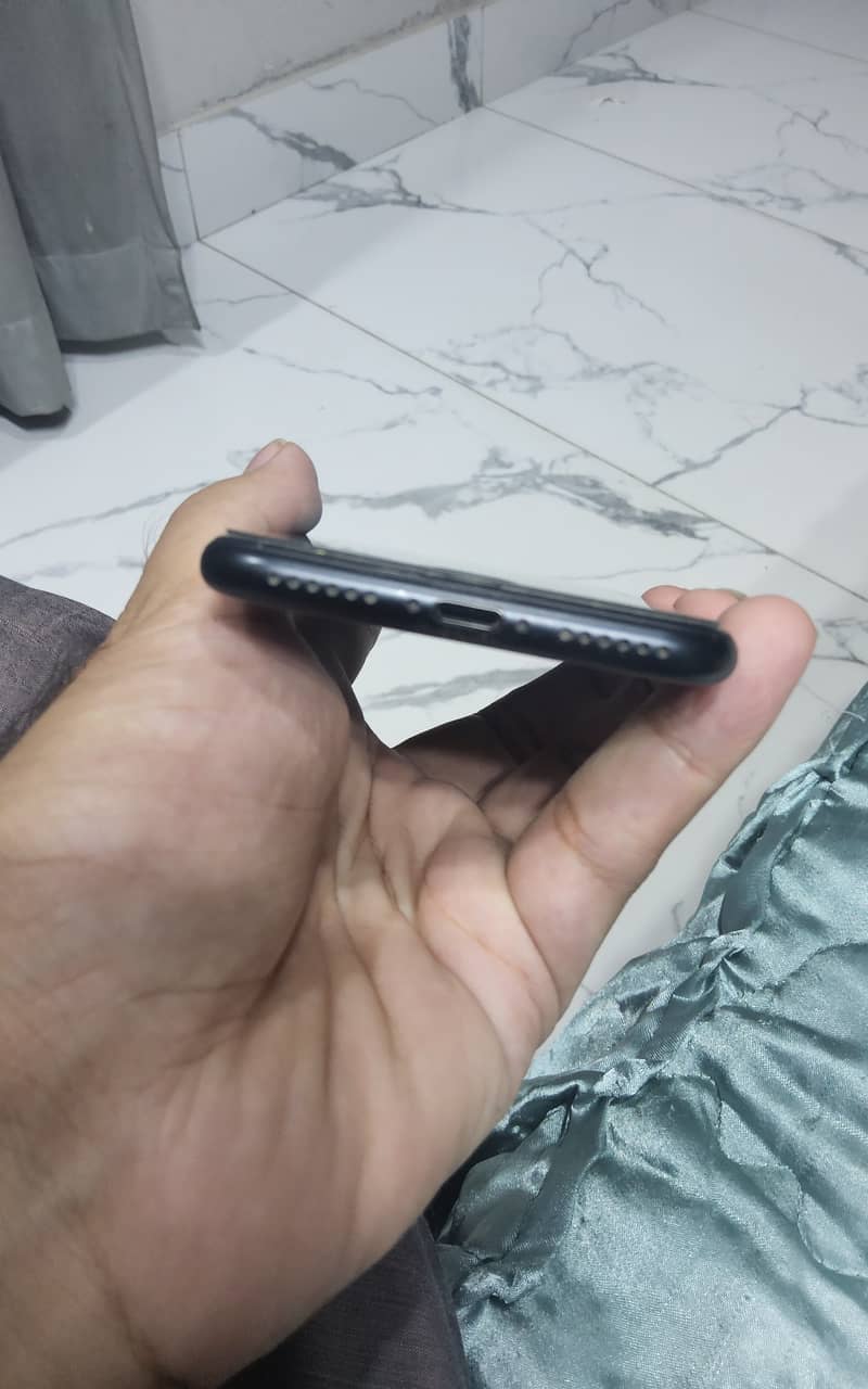 Apple iPhone SE 4
