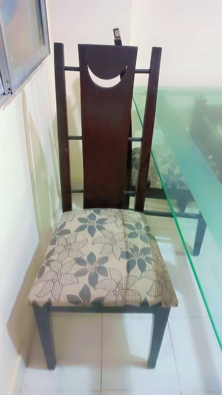 Dinning Tabel 4