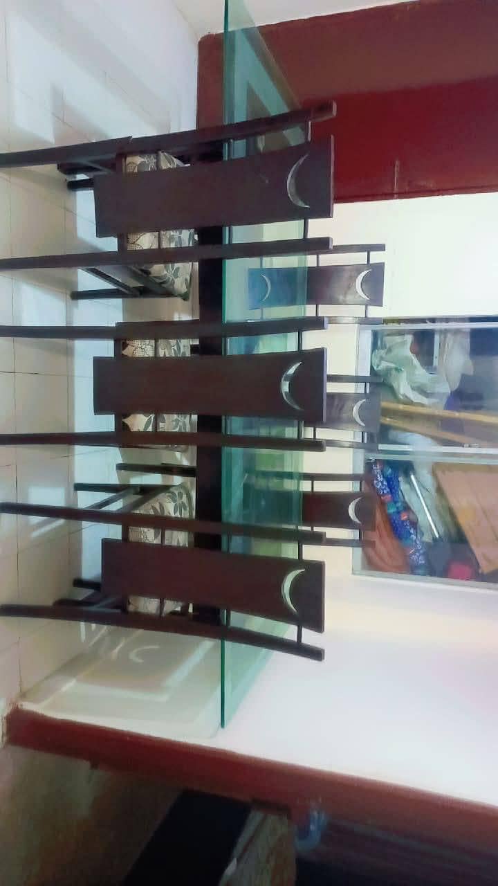 Dinning Tabel 7