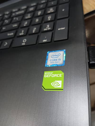 Hp i5 8th,4gb,1tb with 2Gb dedicated Gpu as good as new with box