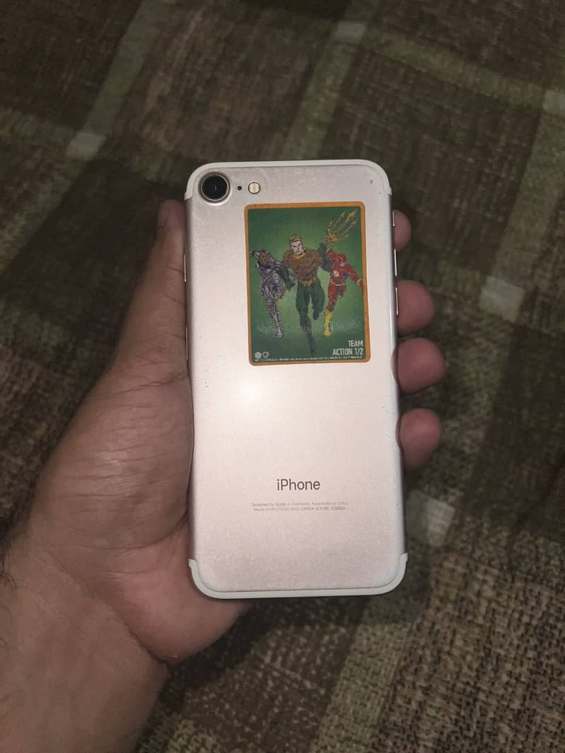 Apple iPhone 7 3