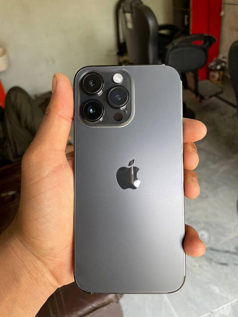 Apple iPhone 14 Pro Max 2