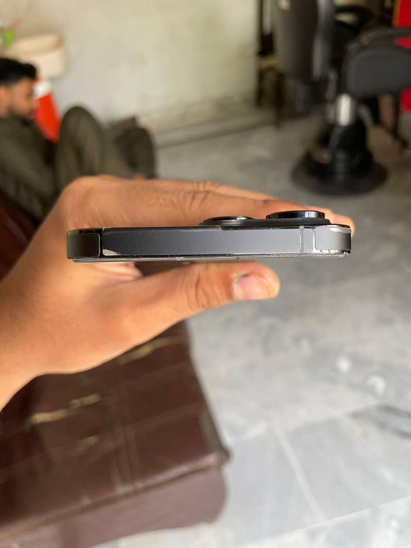 Apple iPhone 14 Pro Max 7