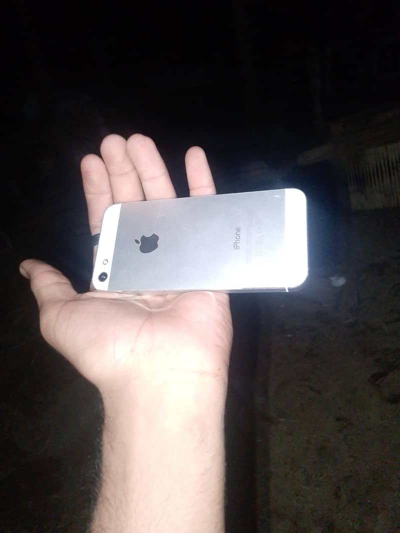 Apple iPhone 5 1