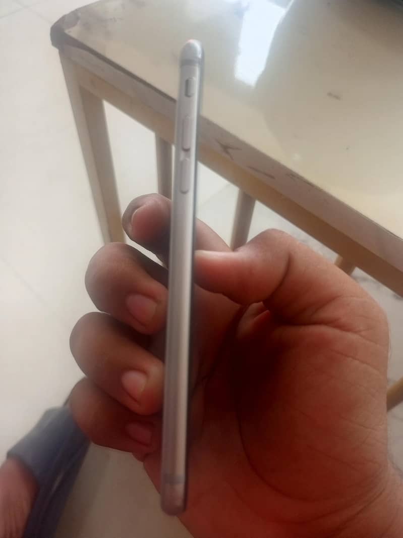 Apple iPhone 6 3