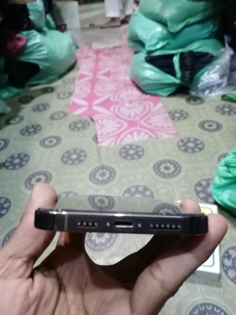 Apple iPhone 14 Pro Max 5