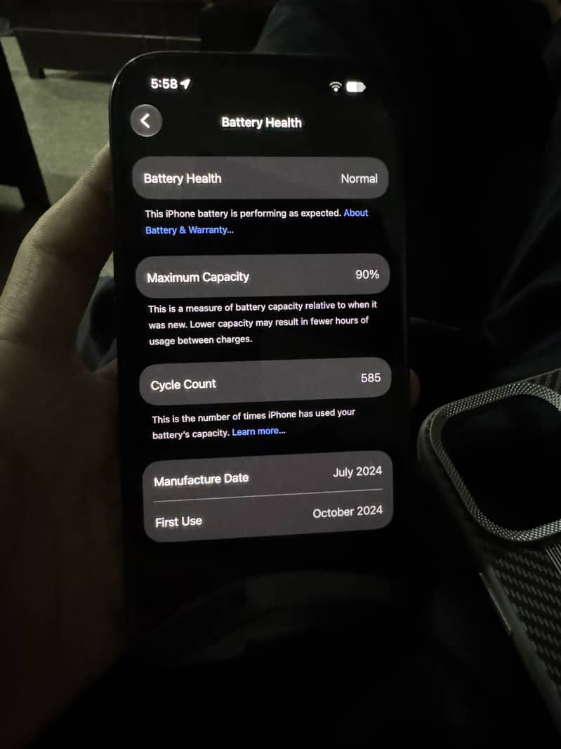 Apple iPhone 16 Pro 2