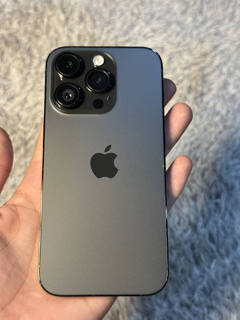 Apple iPhone 14 Pro 0