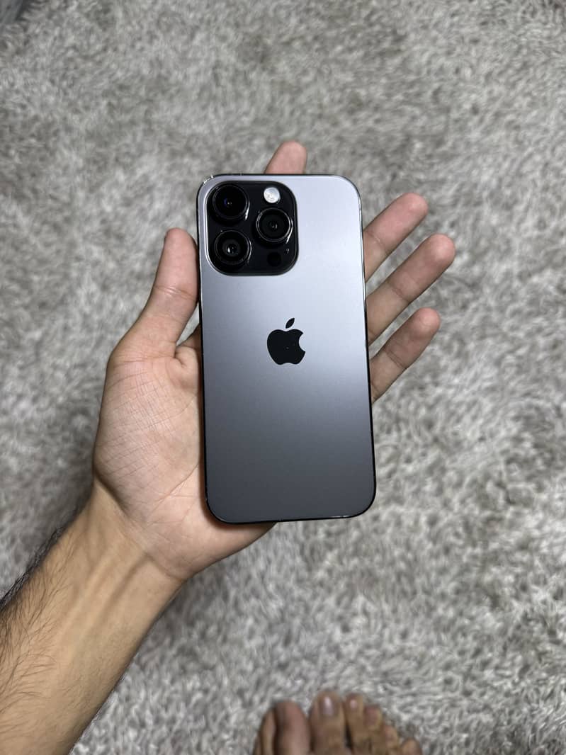 Apple iPhone 14 Pro 1