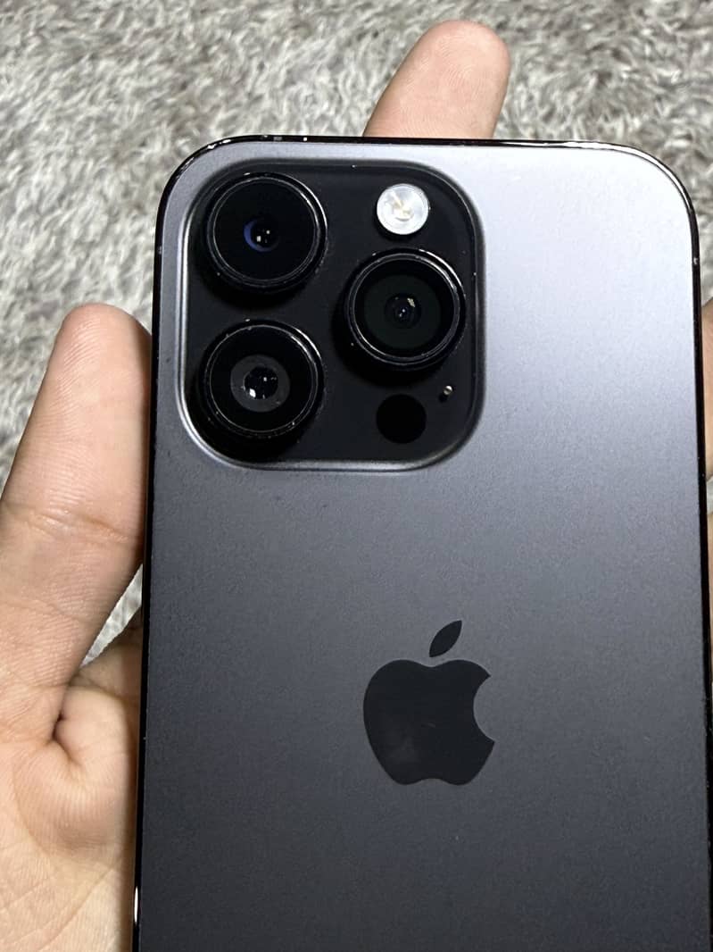 Apple iPhone 14 Pro 4