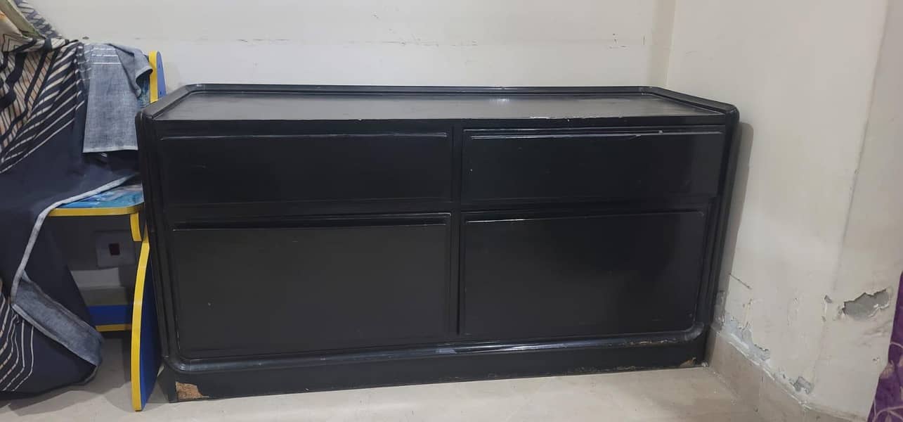 bed with side table 3