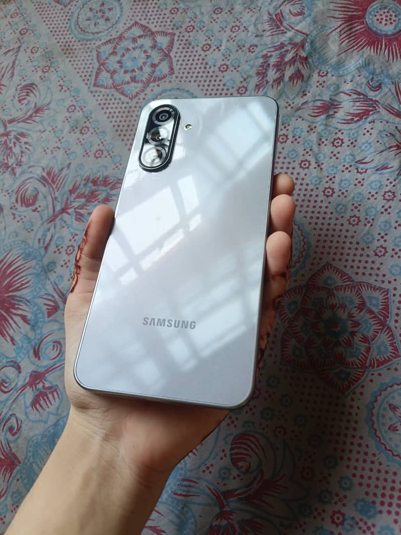 Samsung A17 0
