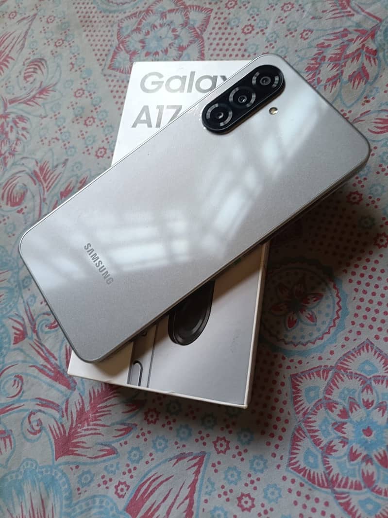 Samsung A17 1