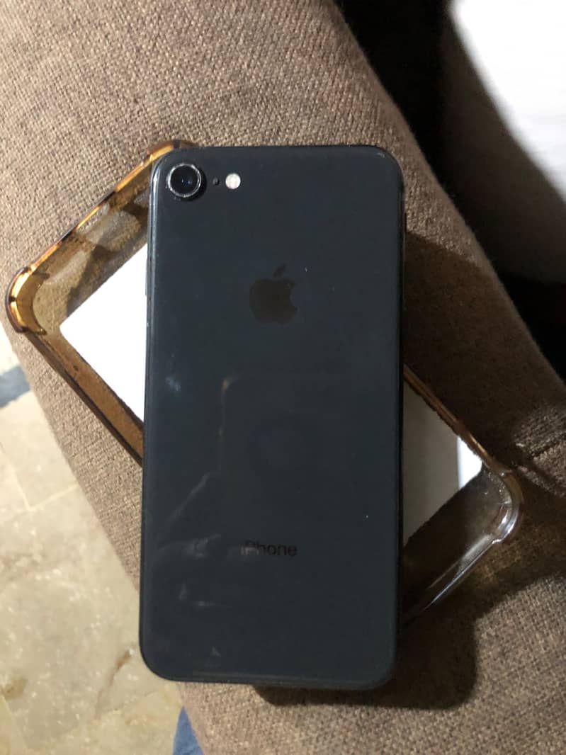 Apple iPhone 8 0